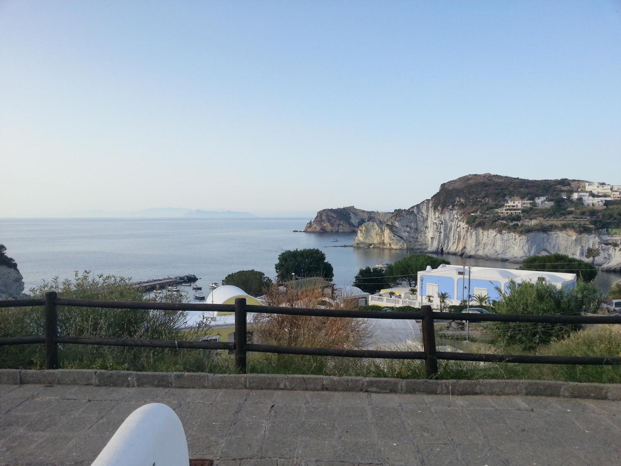 Hotel Villaggio Dei Pescatori Ponza Ngoại thất bức ảnh