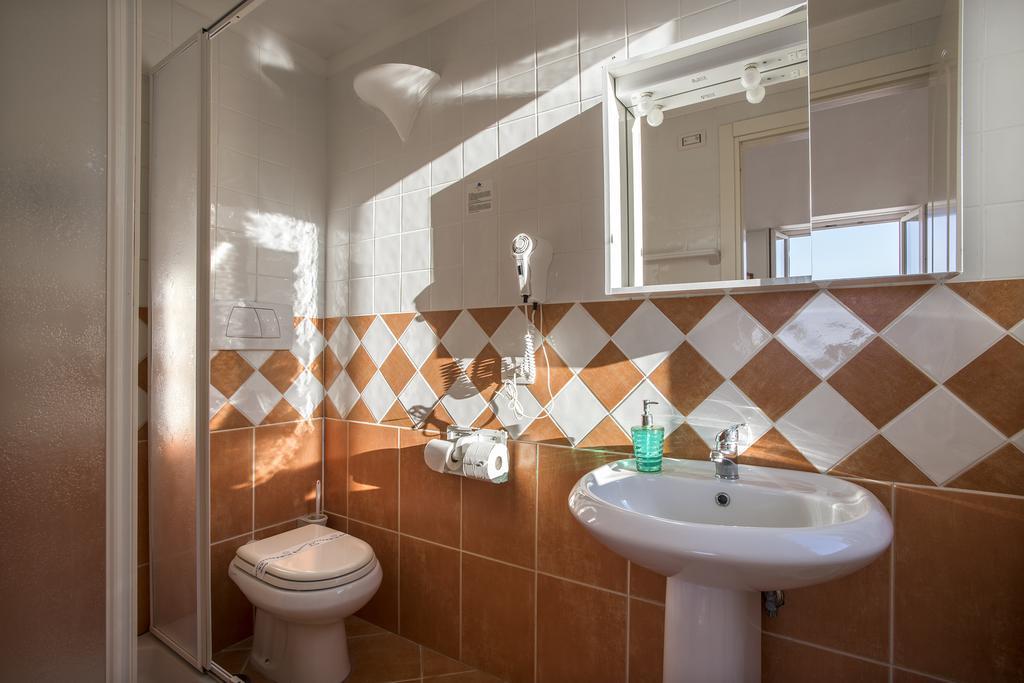 Hotel Villaggio Dei Pescatori Ponza Ngoại thất bức ảnh