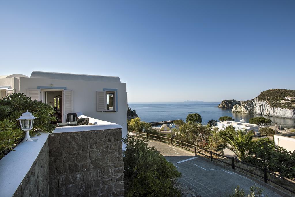 Hotel Villaggio Dei Pescatori Ponza Ngoại thất bức ảnh