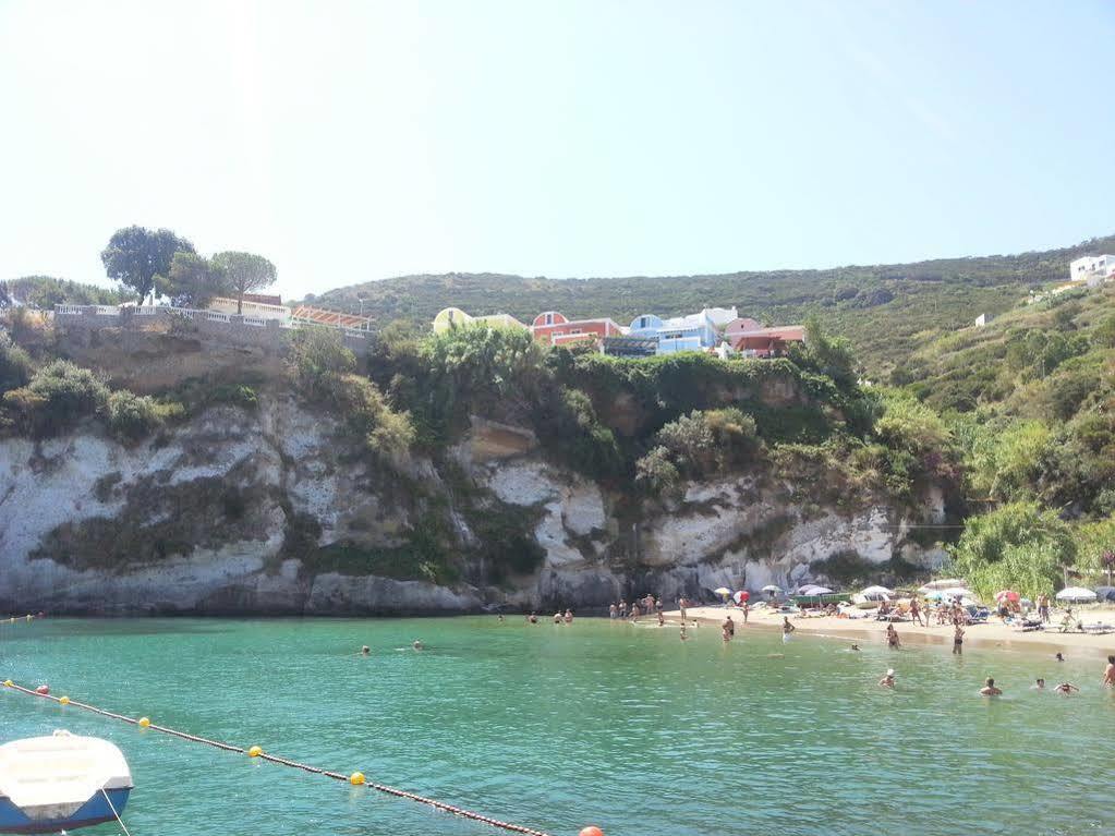 Hotel Villaggio Dei Pescatori Ponza Ngoại thất bức ảnh