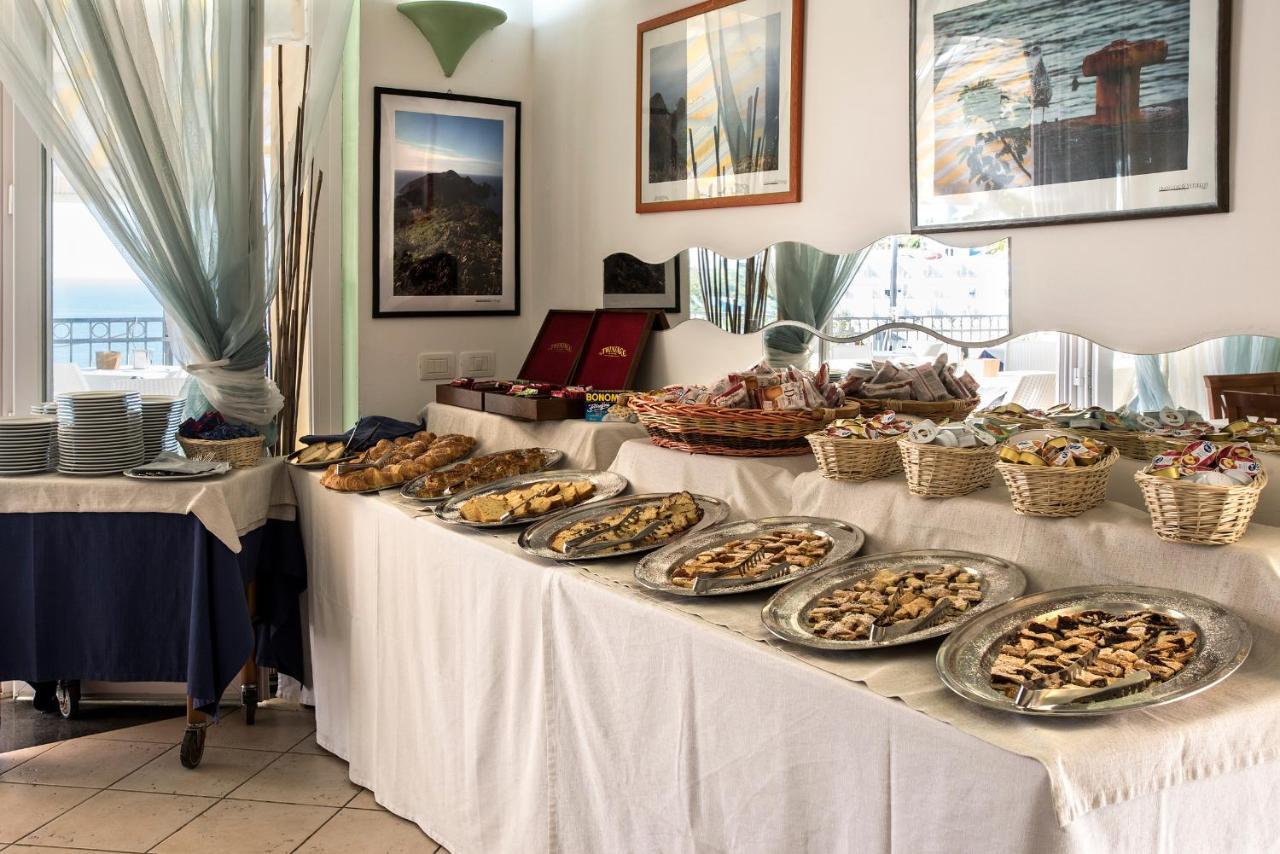 Hotel Villaggio Dei Pescatori Ponza Ngoại thất bức ảnh